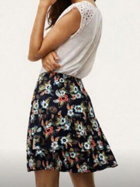 LOFT Navy Floral Skirt L